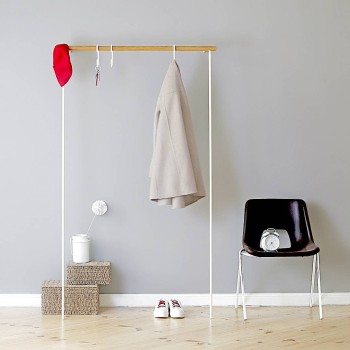 LEANON II fritstående garderobe - tøjstativ i massiv træ, bredde 100 cm